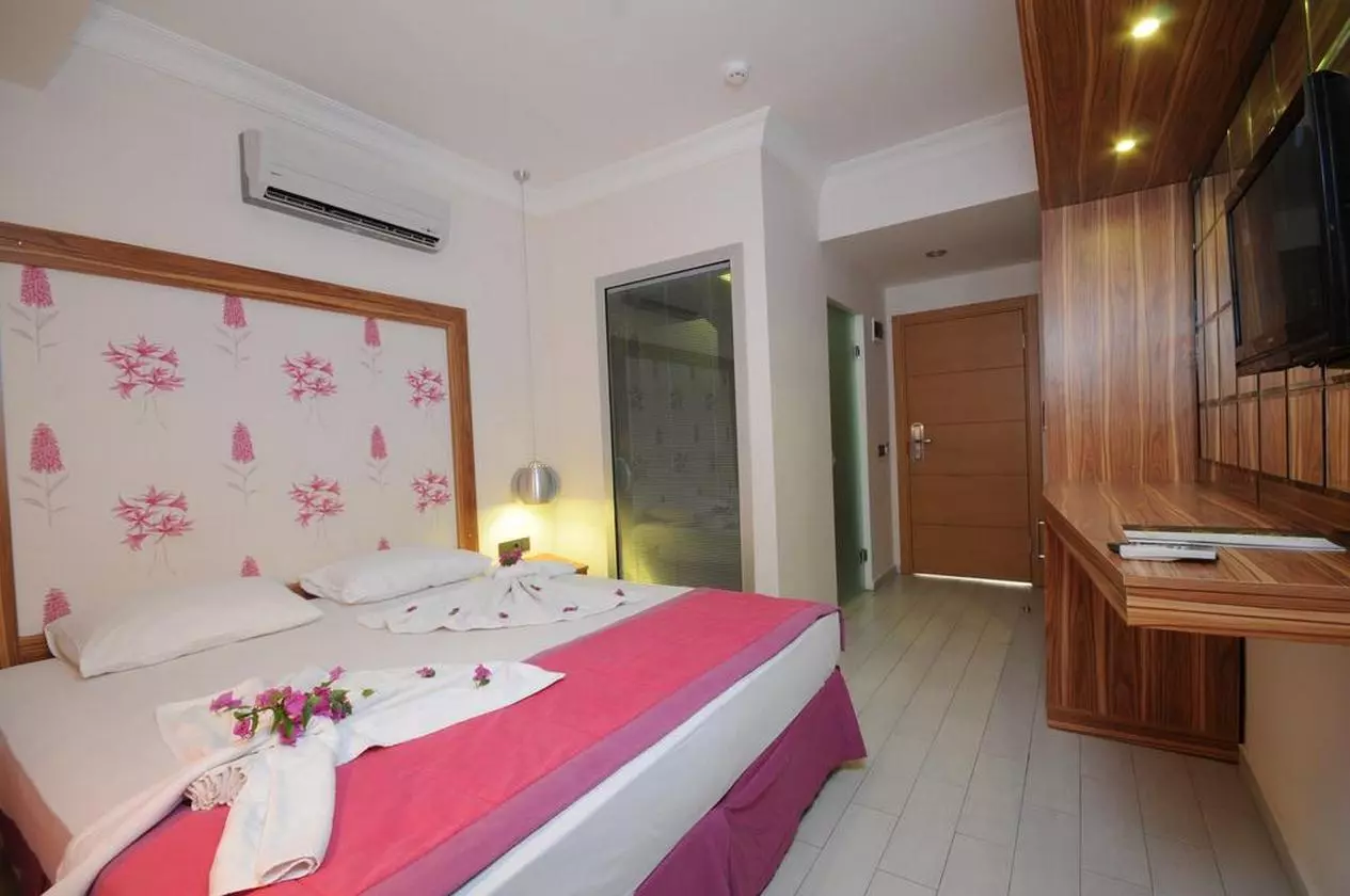 CLESEASIDE_SHABAVIZ (11).jpg